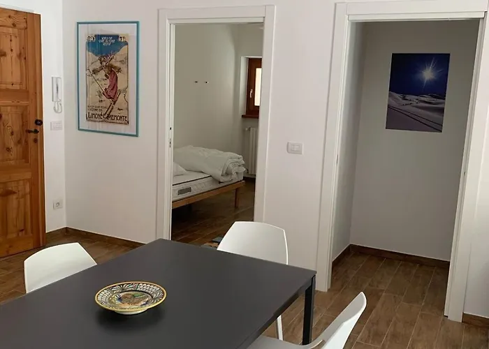 Appartamento Centralissima E Comoda Agli Impianti Di Risalita - La Casa Rosa - *